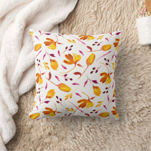 Cojín Decorativo Goldie-Gold y Magenta Poppy Floral sobre Borgoña