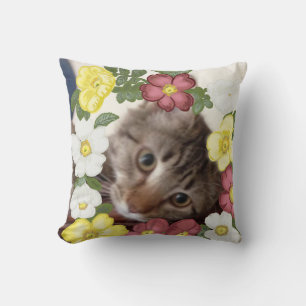 Cojín Decorativo Gorgeous Kitten and Flower Garland