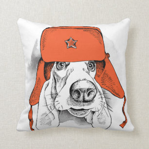 Cojín Decorativo Gorra rojo de Basset Hound el Ushanka