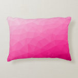 Cojín Decorativo Gradiente rosa caliente Patrón de malla geométrica<br><div class="desc">Elegante y fresca Malla geométrica de triángulos con gradiente rosa caliente para damas.
rosa,  rosa caliente,  malla,  triángulos,  patrón,  brillante,  geométrico,  fresco,  malla rosa,  
gradiente, 

geometría,  colorido,  colorido,  ,  rosa geométrico,  triángulo</div>