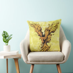 Cojín Decorativo Gráfico de Ave Fénix Dorada Volando