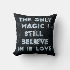 COJÍN DECORATIVO GRAFITI NEGRO Y BLANCO