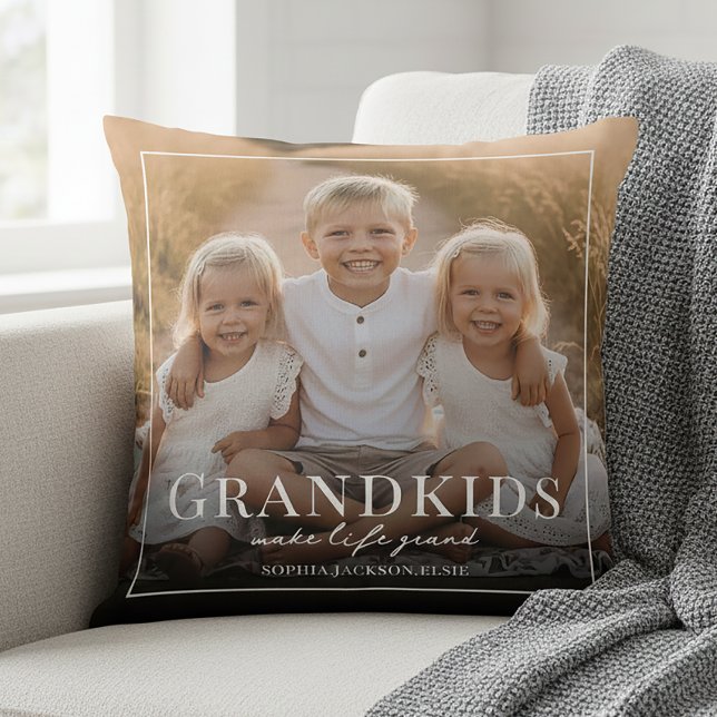 Cojín Decorativo Grandkids Make Life Grand Grandparents Gift Photo (Subido por el creador)