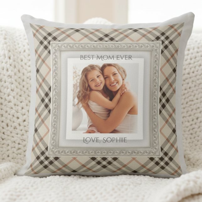 Cojín Decorativo Granja Moderna Sofisticada Mejor Mamá Foto (Ideal gift for the mom who loves warm minimalism and classic textures)