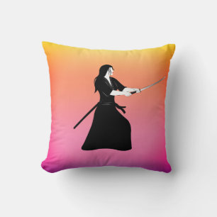 Cojín Decorativo Guerrera de Samurai con espada