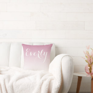 Cojín Decorativo Habitación de Chicas de Ombre Rosa del Milenio