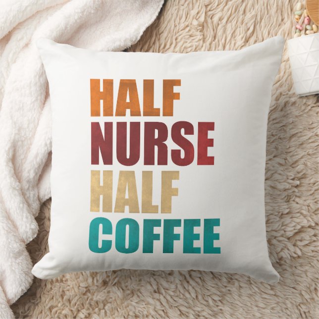 Cojín Decorativo Half Nurse Half Coffee Funny Nurse (Manta)