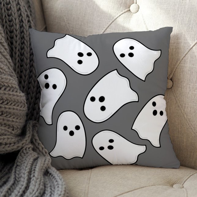 Cojín Decorativo Halloween blanco y gris fantasma volando (Subido por el creador)