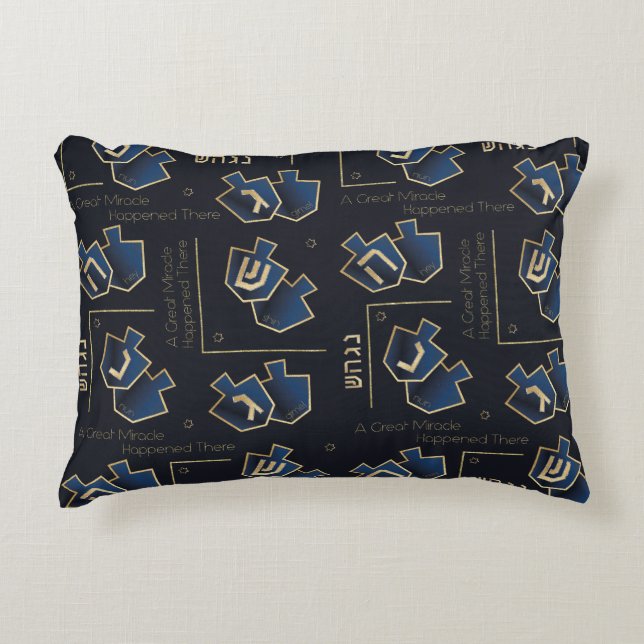 Cojín Decorativo Hanukkah Pillow Un Gran Milagro Allí La Marina Azu (Anverso)
