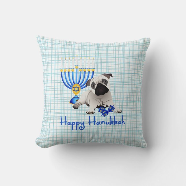 Cojín Decorativo Hanukkah Pug con Menorah y Dreides (Anverso)