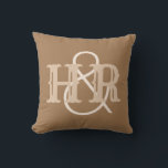 Cojín Decorativo Happy Couple Initials on a<br><div class="desc">cojín de regalo de boda. Las iniciales impresas en esta almohada de tiras hacen un regalo ideal para un boda para una pareja casada. Incorpora las dos iniciales.</div>