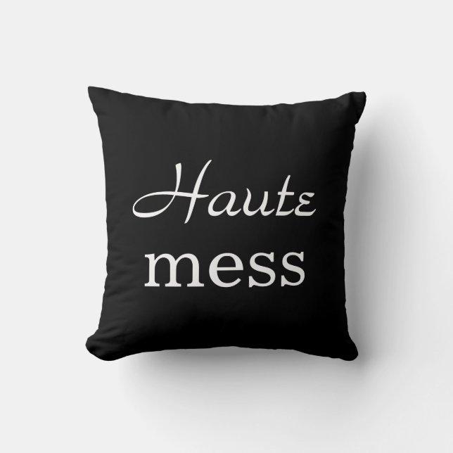 Cojín Decorativo Haute Mess Pillow en negro (Anverso)