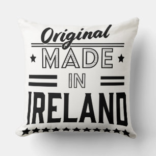 Cojín Decorativo hecho en Irlanda hermoso logo retro.