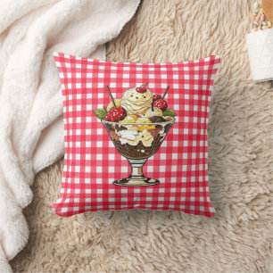 Cojín Decorativo Helado crema Sundae y agitación roja al paso