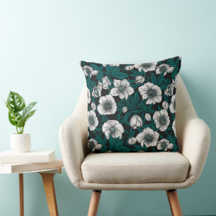 Cojín Decorativo Hellebores blancos con hojas azules