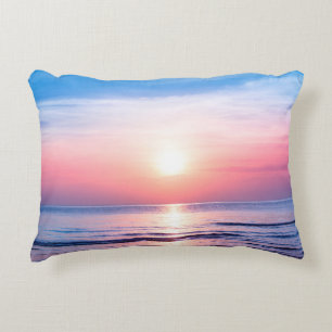 Cojín Decorativo Hermoso amanecer, mar azul, cielo rosa, whi