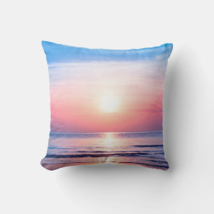Cojín Decorativo Hermoso amanecer, mar azul, cielo rosa, whi