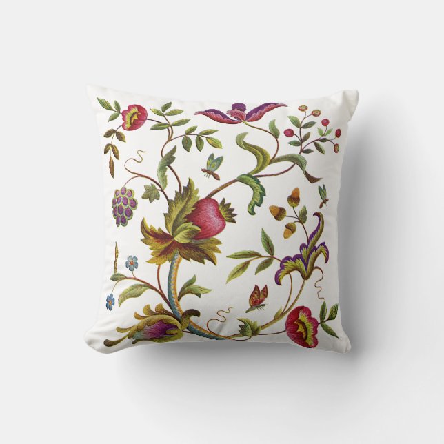 Cojín Decorativo Hermoso bordado tradicional jacobeo (Anverso)