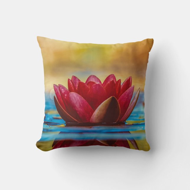 Cojín Decorativo Hermoso Loto Rojo, Zen  (Anverso)