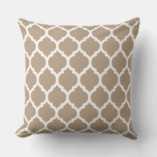 Cojín Decorativo Hermoso patrón de quatrefoil marroquí de color cre
