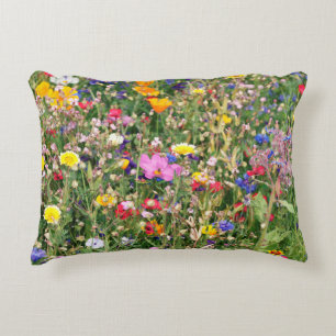 Cojín Decorativo hermoso prado colorido de flores silvestres
