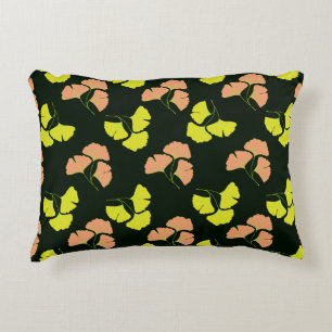 Cojín Decorativo Hojas de Ginko Pastel-Neón sobre Fondo Negro