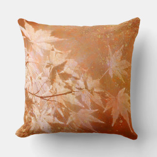 Cojín Decorativo Hojas de otoño naranja óxido y acentos dorados