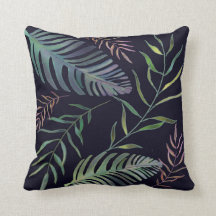 Hojas tropicales verdes de hojas de palma azul mar