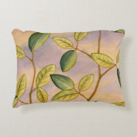 Hojas verdes y amarillas en el fondo del atardecer