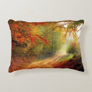 Cojín Decorativo Hojas y árboles otoñales que cubren carreteras suc