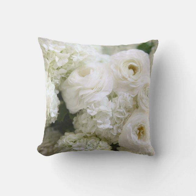 Cojín Decorativo Hortensias blancas y ranunculus (Anverso)