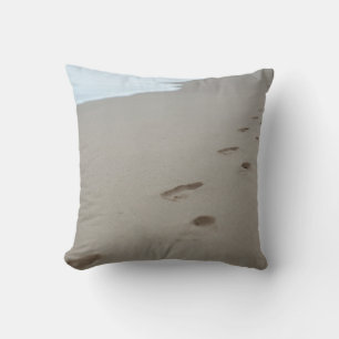 Cojín Decorativo Huellas en una playa blanca en Mozambique