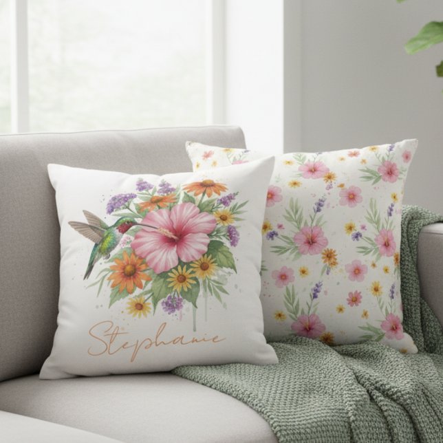 Cojín Decorativo Hummingbird Garden Pillow – Personalized Floral (Floral hummingbird decorative pillow)