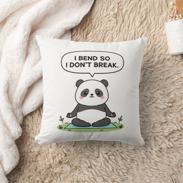 Cojín Decorativo “I Bend So I Don’t Break” panda design (Manta)