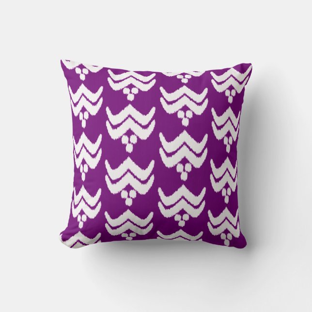 Cojín Decorativo Ikat estilizado floral - amatista morado y blanco (Anverso)