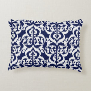 Cojín Decorativo Ikat Moorish Damask - añil y blanco
