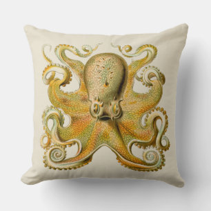 Cojín Decorativo Ilustración antigua de pulpo monstruo marino