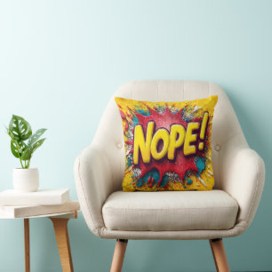 Cojín Decorativo Ilustración de Arte Pop con un 'NOPE' Amarillo Int
