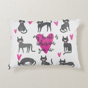 Cojín Decorativo Ilustracion de gato bonito. Letras de amor