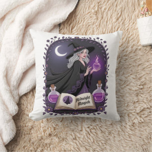 Cojín Decorativo Ilustración de Magia de Medianoche de una Joven Br