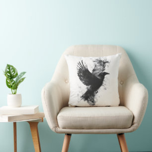 Cojín Decorativo Ilustracion de Raven Gótico: Humo y plumas