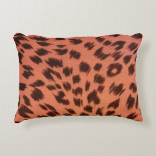 COJÍN DECORATIVO IMPRESIÓN ANIMAL EN ROPA