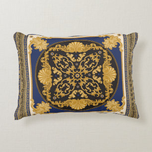 Cojín Decorativo Impresión de Bandana sobre fondo negro y azul, oro