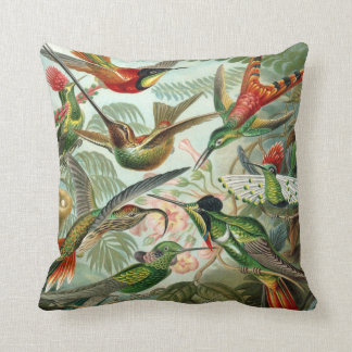 Cojín Decorativo Impresión del arte de Ernst Haeckel: Trochilidae
