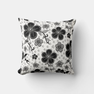 Cojín Decorativo Impresión floral en blanco y negro