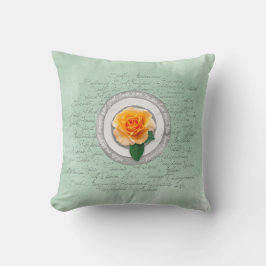 Cojín Decorativo In Bloom Throw Pillow