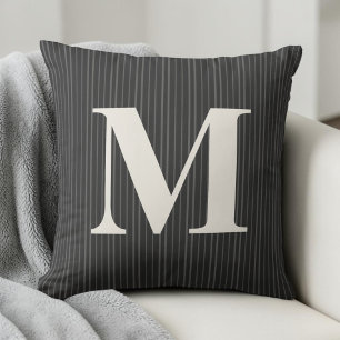 Cojín Decorativo Inicial de monograma personalizada a rayas preppy 