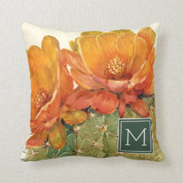 Cojín Decorativo Inicial| Flores Naranjas Cactus