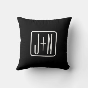 Cojín Decorativo Iniciales Modernas Monogramadas Blanco y Negro