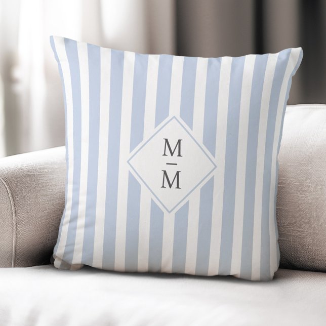 Cojín Decorativo Iniciales monogramas tiras blancas y negras polvor (Monogram initials dusty light blue white stripes throw pillow)